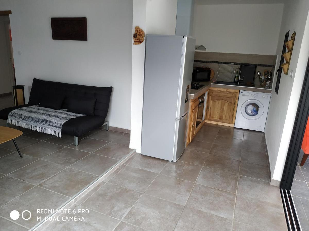 Jolie Maison T3 A St Pierre, 2 Chambres Avec Sdb, Grande Varangue, Jardin Saint Pierre Ngoại thất bức ảnh
