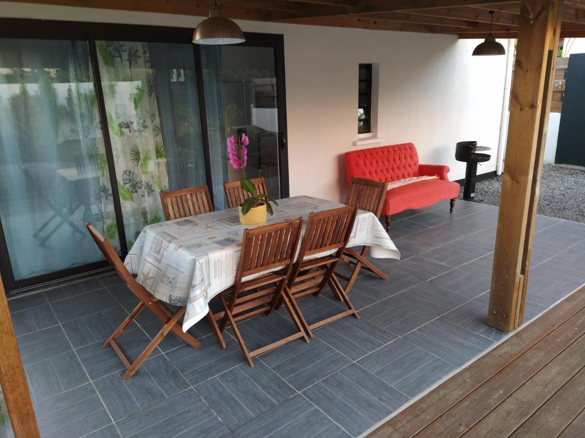 Jolie Maison T3 A St Pierre, 2 Chambres Avec Sdb, Grande Varangue, Jardin Saint Pierre Ngoại thất bức ảnh