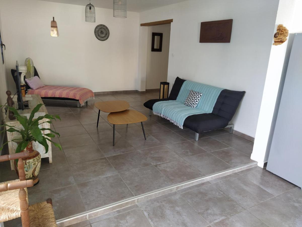 Jolie Maison T3 A St Pierre, 2 Chambres Avec Sdb, Grande Varangue, Jardin Saint Pierre Ngoại thất bức ảnh
