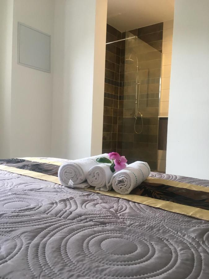 Jolie Maison T3 A St Pierre, 2 Chambres Avec Sdb, Grande Varangue, Jardin Saint Pierre Ngoại thất bức ảnh